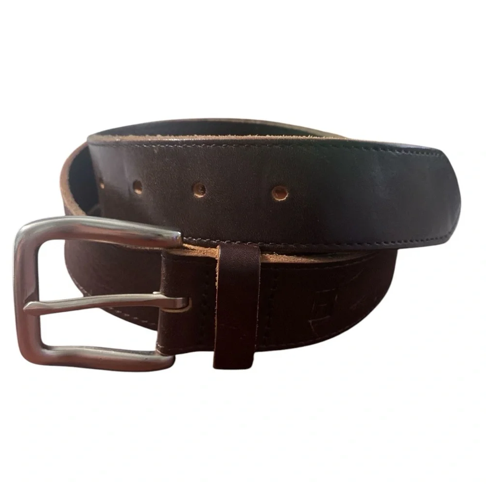 Tommy Hilfiger brown leather minimalist belt silver buckle gender neutral 30-32